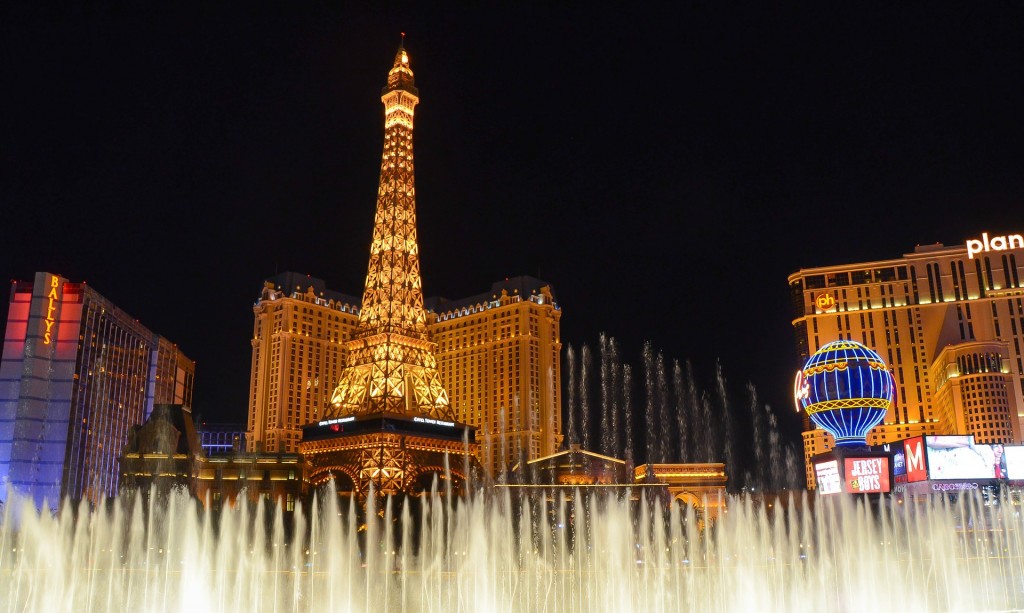 The dancing fountains in front of the Bellagio draw awe-struck crowds every evening.